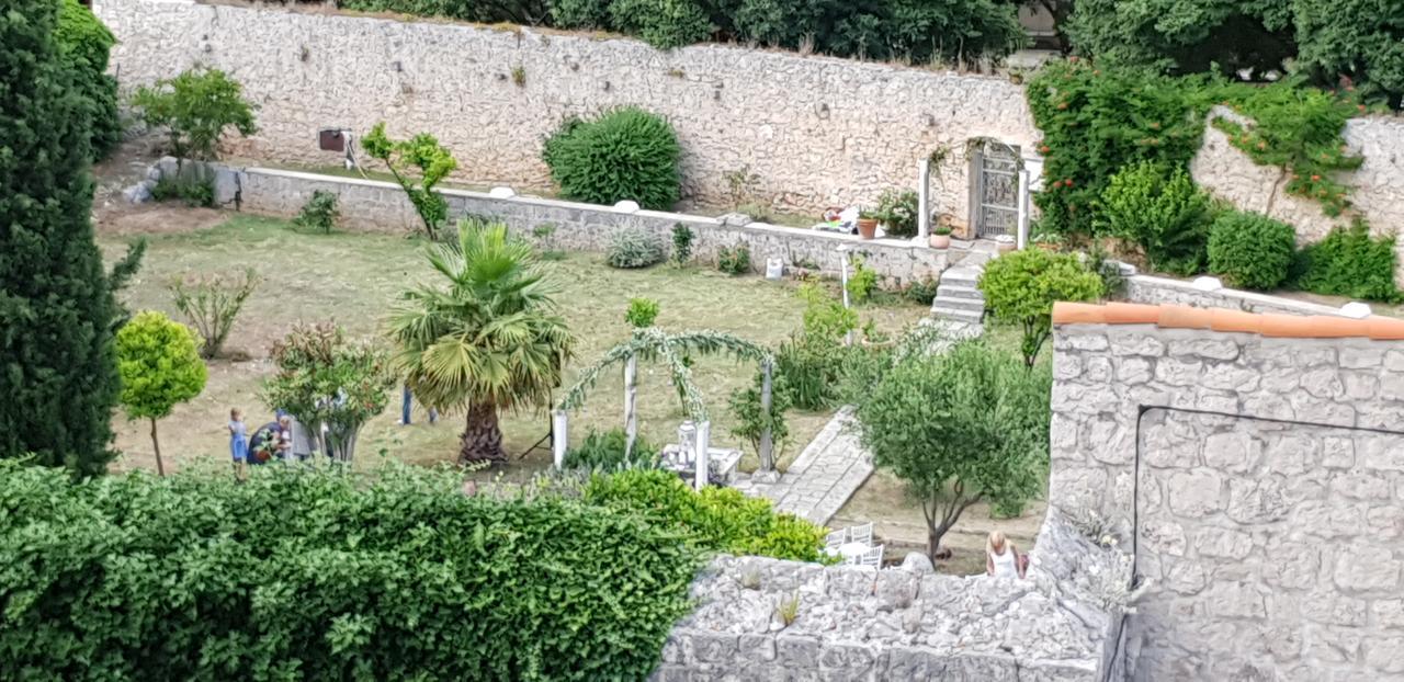 King'S Landing - Hvar ฮวาร์ ภายนอก รูปภาพ