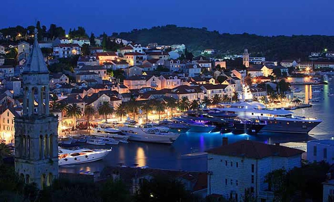 King'S Landing - Hvar ฮวาร์ ภายนอก รูปภาพ